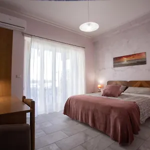 Etna Sea House Italia
